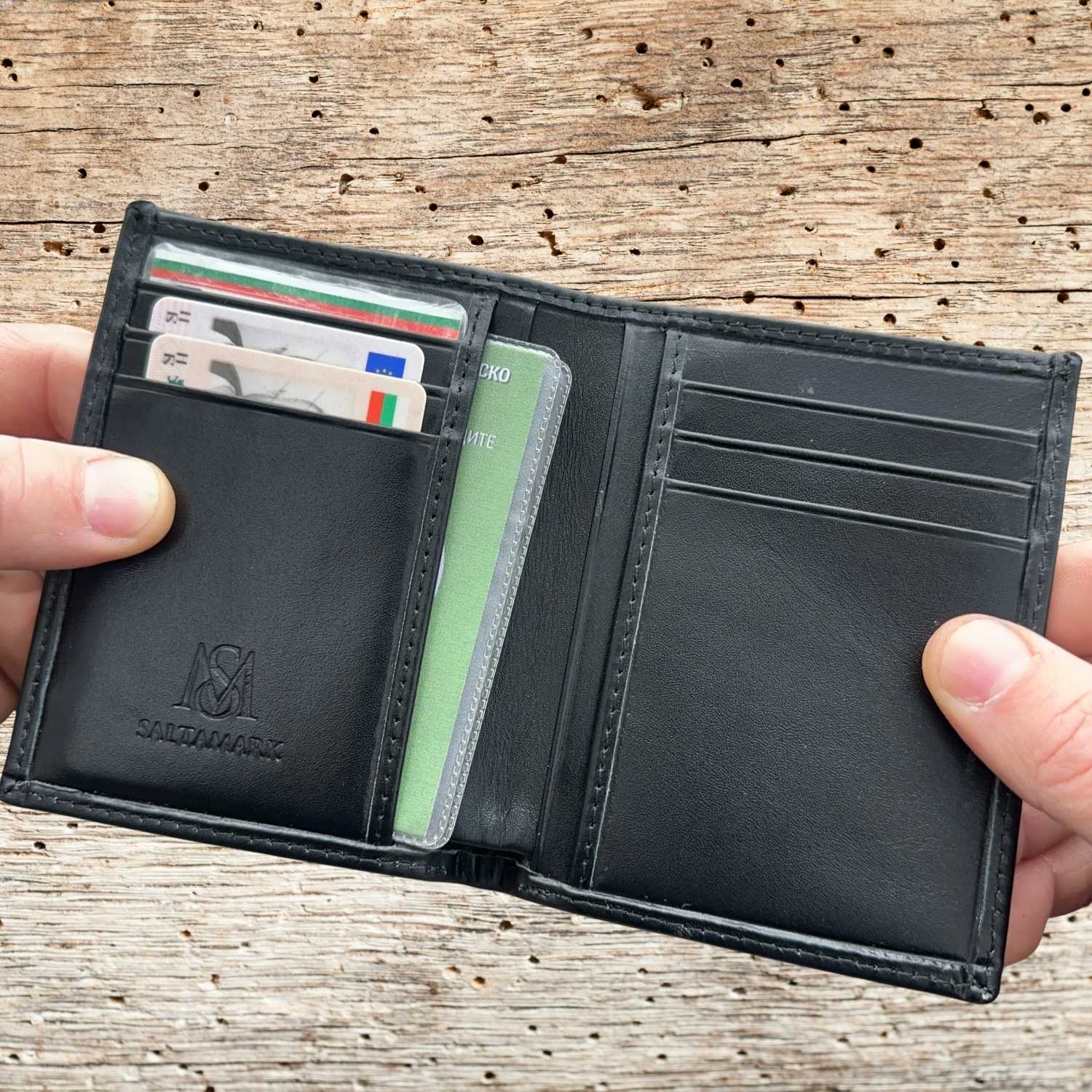 kojen-kalaf-za-lovec-podaruk-rojden-den.jpg Калъф за ловни документи и ключодържател от естествена кожа с ловец и куче - Image 4