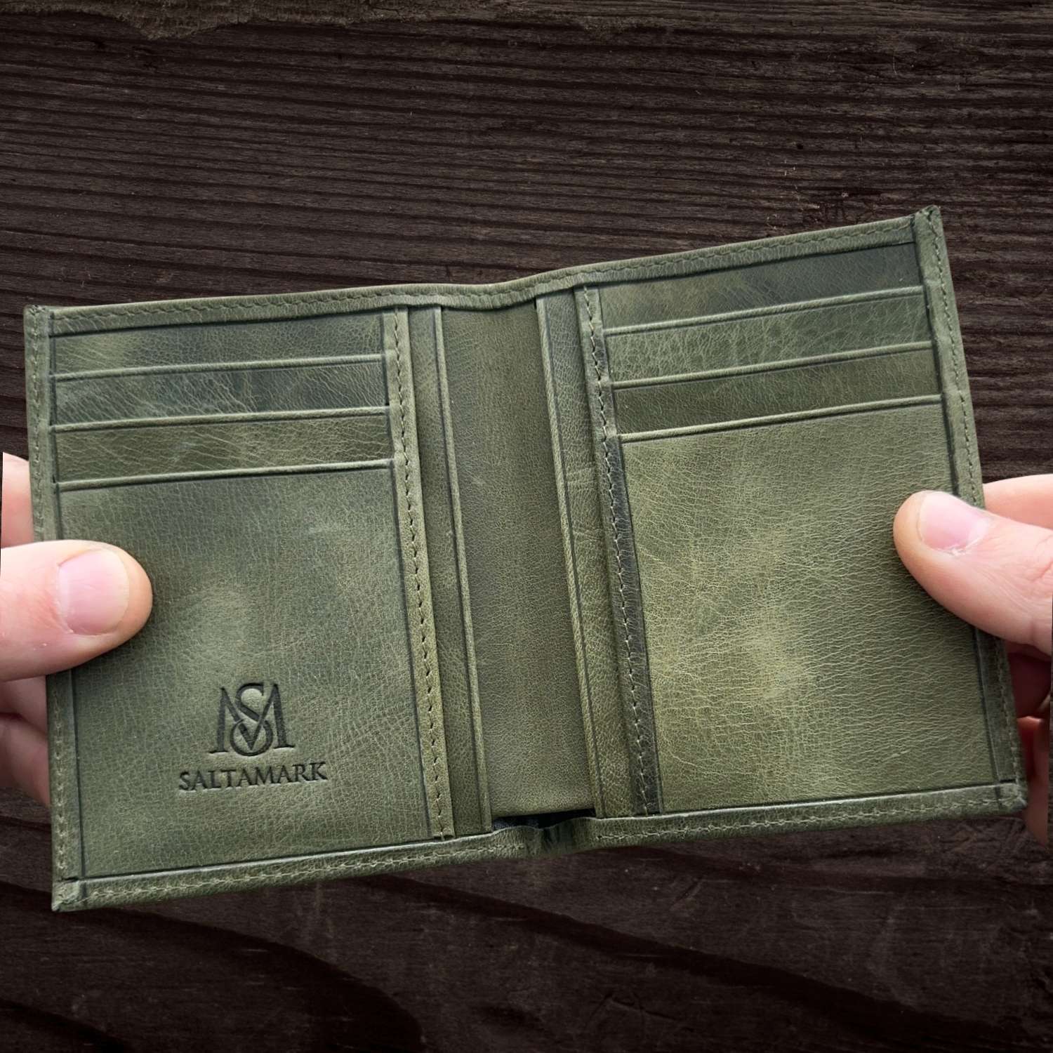 loven-podarak-kojen-kalaf-s-gravirane.jpg Ръчно изработен кожен калъф за ловец – подарък с гравиране - Image 4