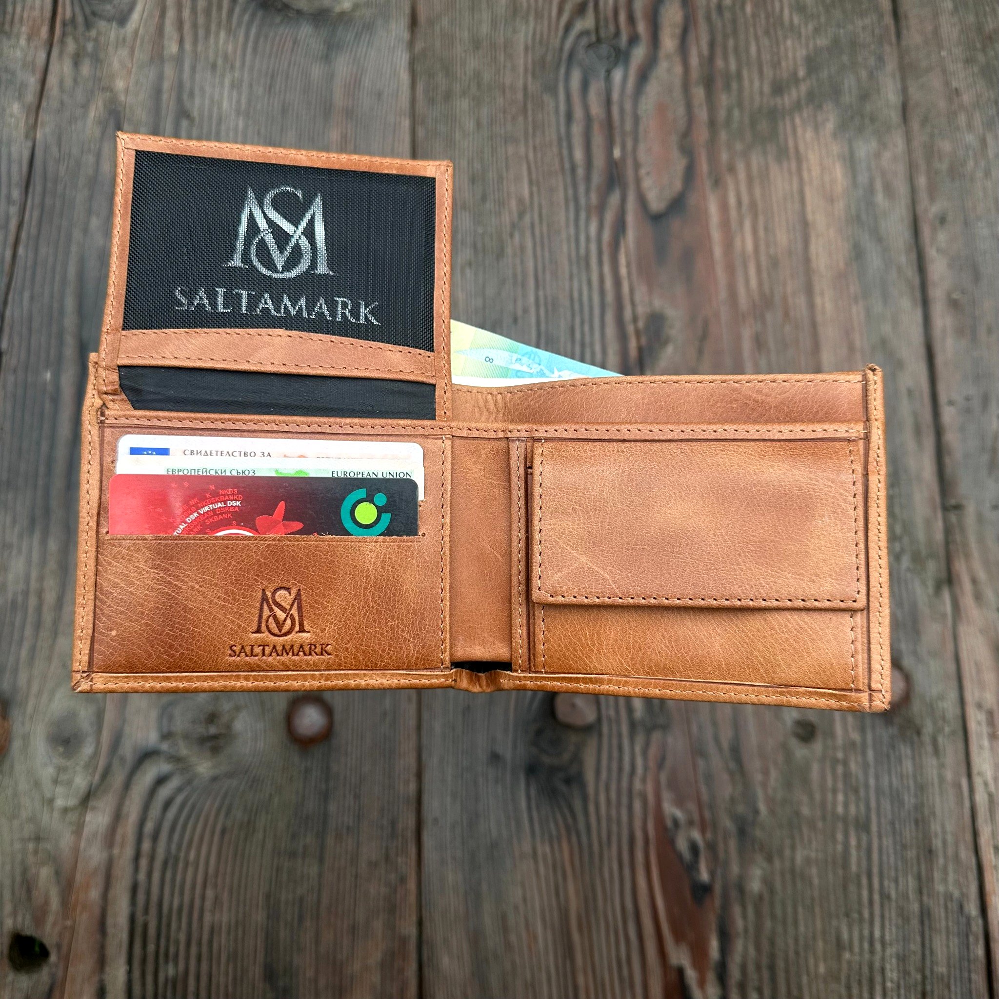 kojeno-mujko-portmone-s-poslenie Мъжко кожено портмоне с гравирана кола и име - персонализиран подарък - Image 2